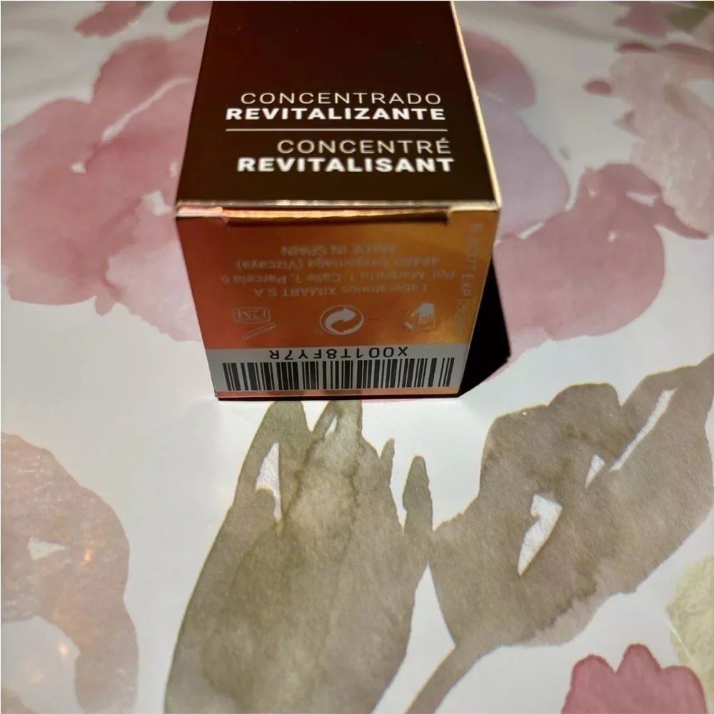 Night And Day Pure Vitamin Anti-Ox Revitalizing Concentrate Face/Neck 30ml NWT